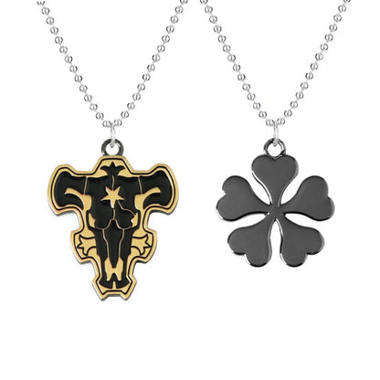 Black Bulls and 5 Leaf Clover Necklace